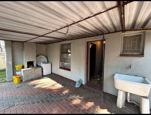 6 BEDROOM HOUSE FOR SALE IN VANDERBIJLPARK CE 5
